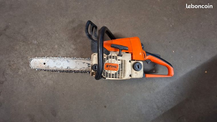 Tronçonneuse STIHL 021 – occasion révisée